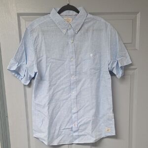Men's Light Blue Casual Button-Down Shirt